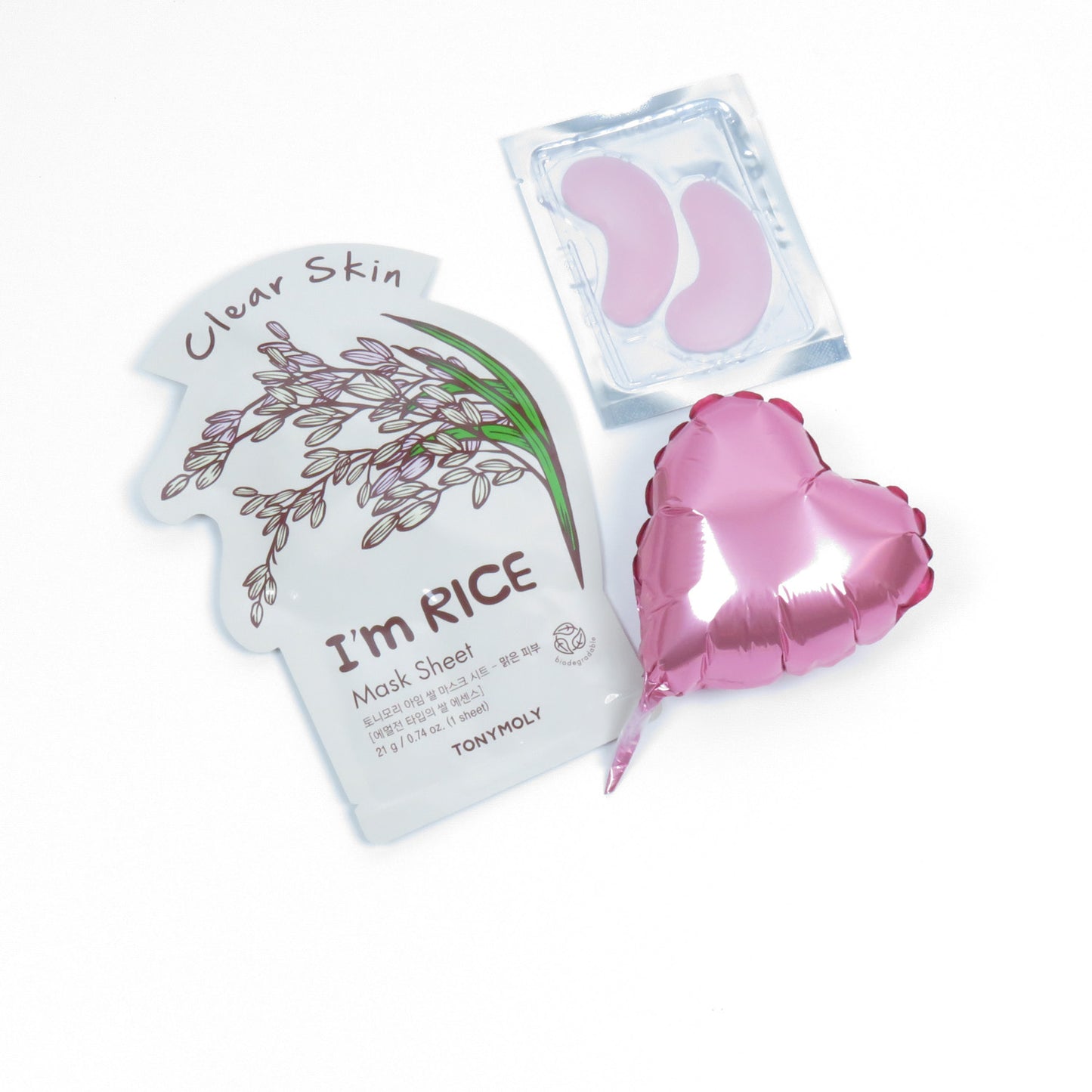 Romantic Gift Set with Cozy Blanket and Sweet Treats
