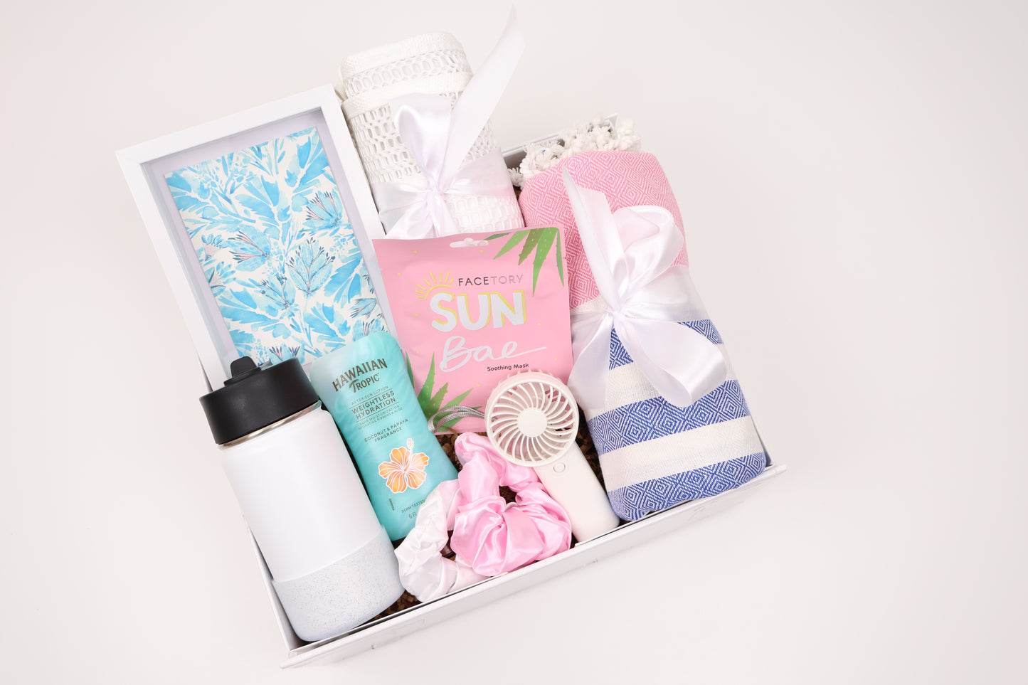 Elegant Summer Gift Box for Her with Turkish Towels and Sun Care Essentials