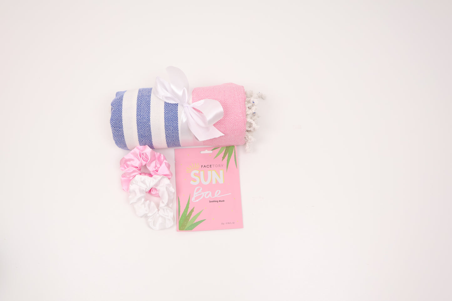 Elegant Summer Gift Box for Her with Turkish Towels and Sun Care Essentials
