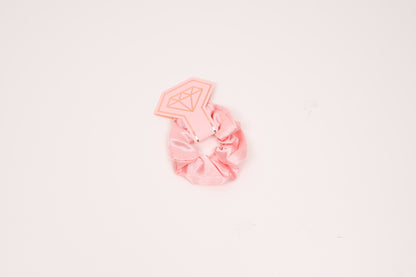 New Mom Gift Box in Pink with a Plush Throw and Coffee