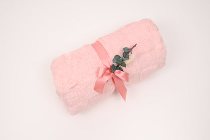 New Mom Gift Box in Pink with a Plush Throw and Coffee