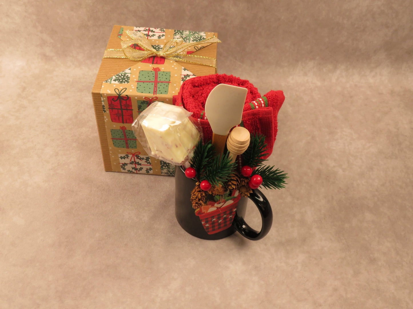 Christmas Mug Gift Set with Accessories - Gifterria - Gift Set