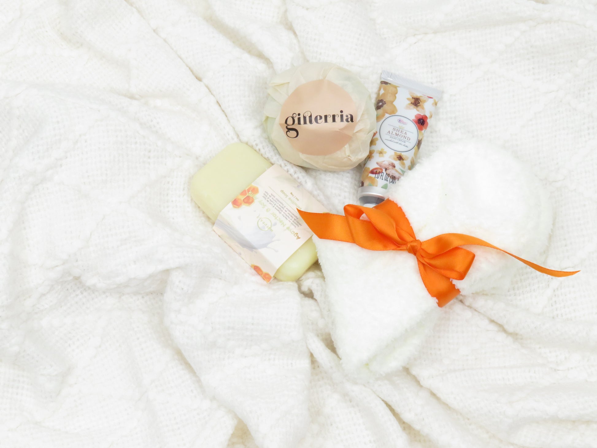 Cozy Fall Gift Box | Autumn Self Care Package - Gifterria US - 