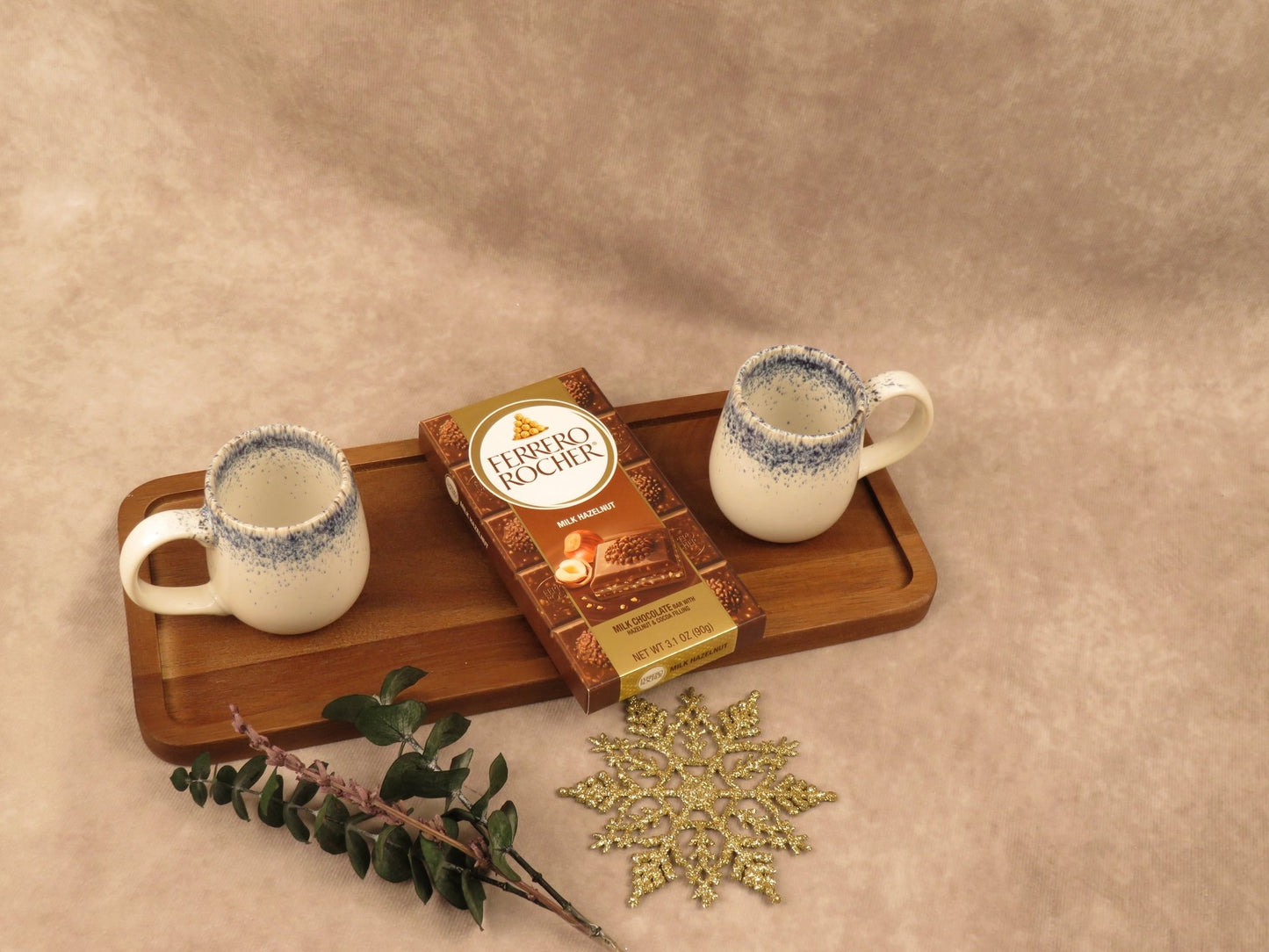 Cozy Gift Box with Chocolate Bar and Vanilla Candle - Gifterria - Gift Box