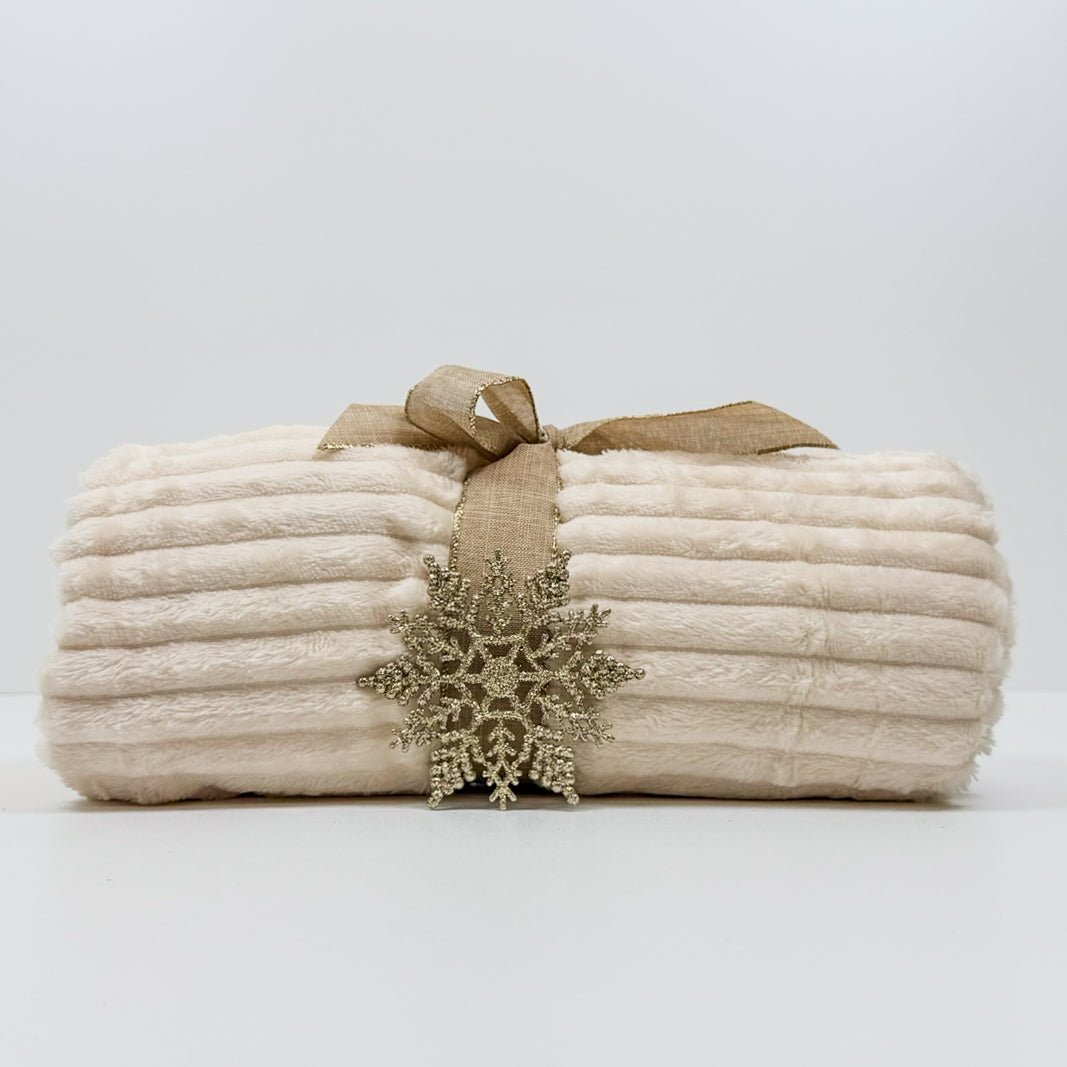 Festive Comfort & Joy Holiday Gift Box with Mugs, Candles, and Treats - Gifterria US - Gift Set