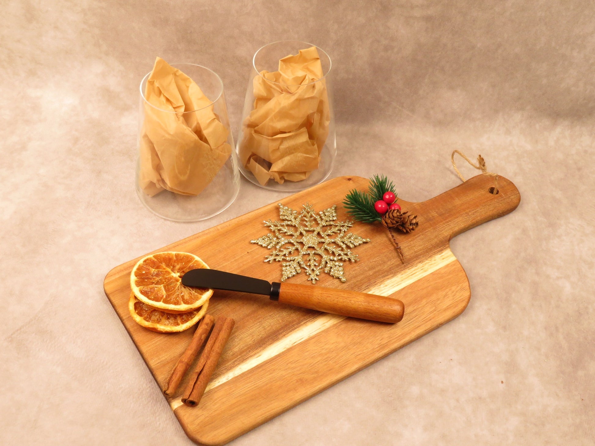 Gourmet Gift Box with Honey, Chocolates, and Decorative Accessories - Gifterria - Gift Box