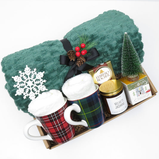 Holiday Cozy Gift Box - Christmas Gift Set for Her - Gifterria US - 