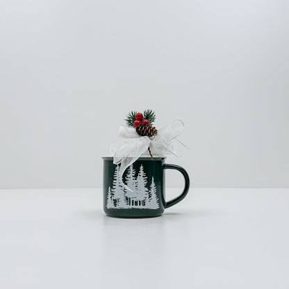 Holiday Gift Box with Gourmet Treats and Festive Decor - Gifterria US - Gift Box