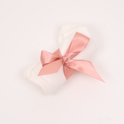 New Mom Gift Box in Pink with a Plush Throw and Coffee - Gifterria US - Gift Box