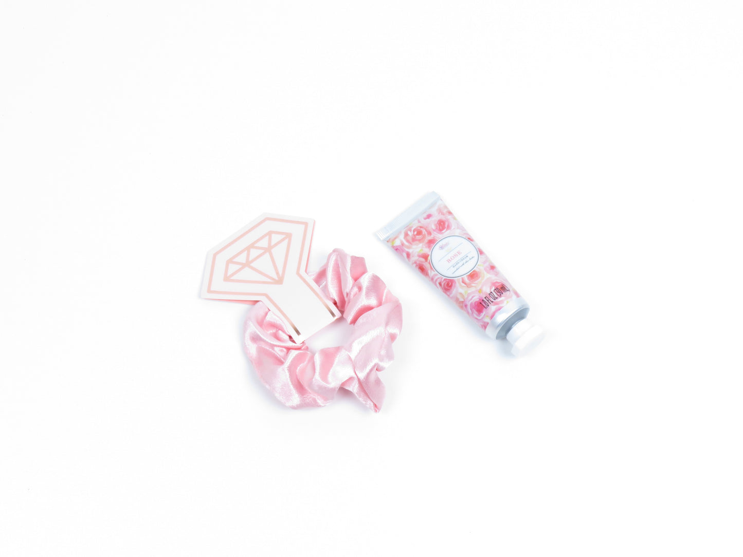 Romantic Gift Set with Cozy Blanket and Sweet Treats - Gifterria US - Gift Sets