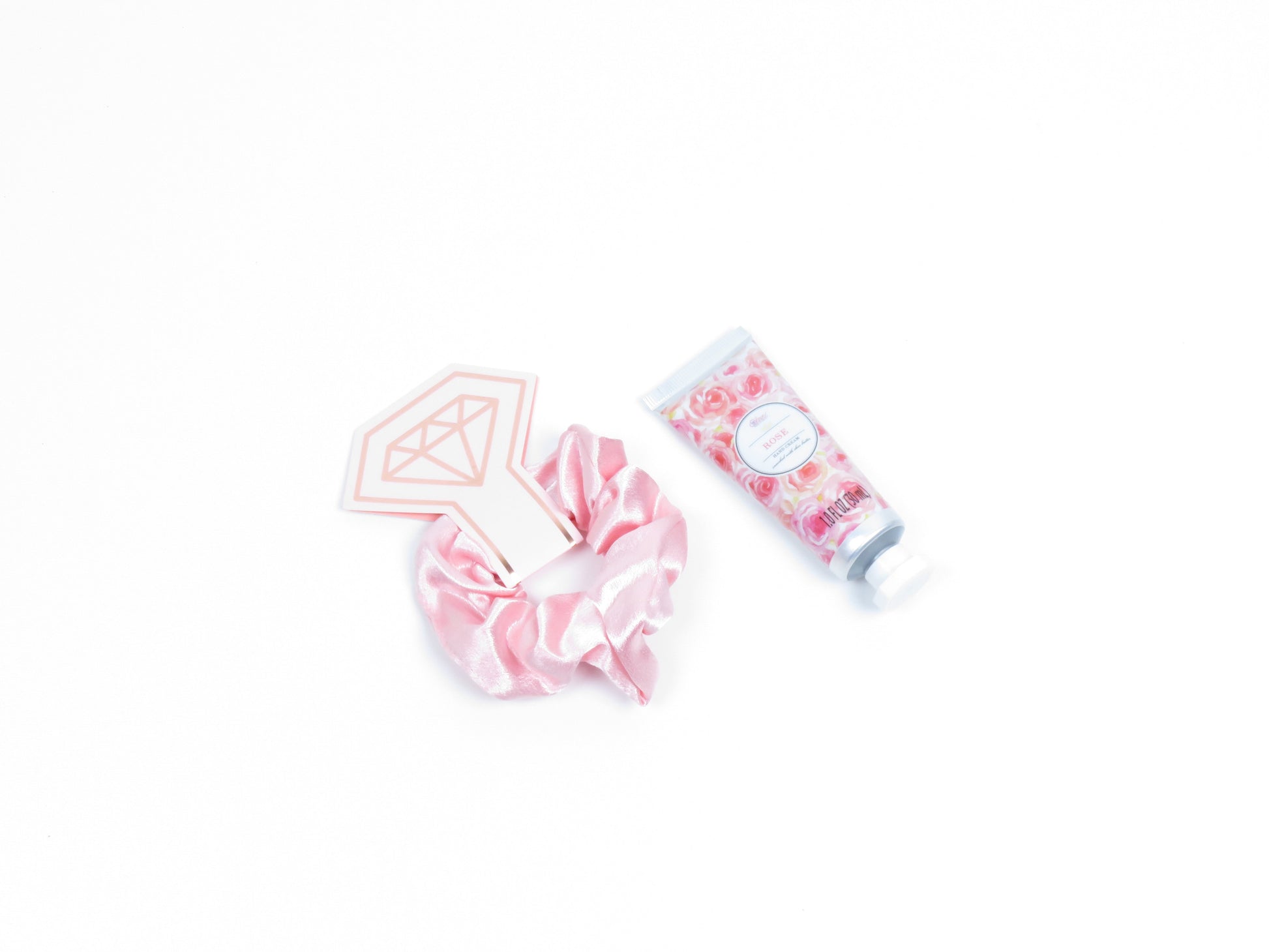 Romantic Gift Set with Cozy Blanket and Sweet Treats - Gifterria US - Gift Sets