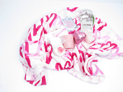 Romantic Gift Set with Cozy Blanket and Sweet Treats - Gifterria US - Gift Sets