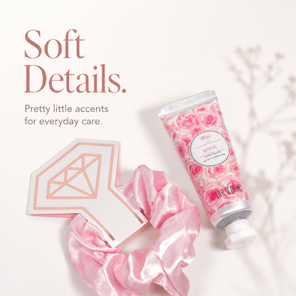 Romantic Gift Set with Cozy Blanket and Sweet Treats - Gifterria US - Gift Sets